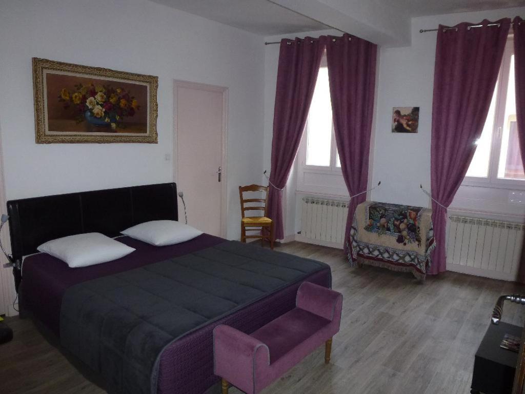 Hotel Le 18 by Benson à Bollène Extérieur photo